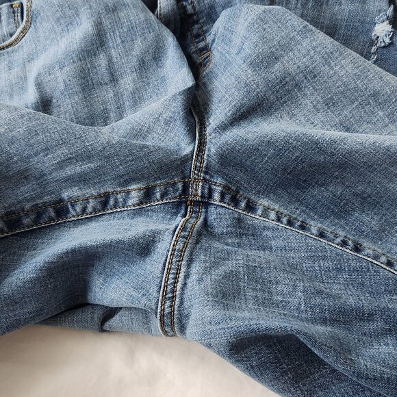 Seven7 High Rise Flare Jeans in Laguna Wash 18W Petite - Picture 9 of 15